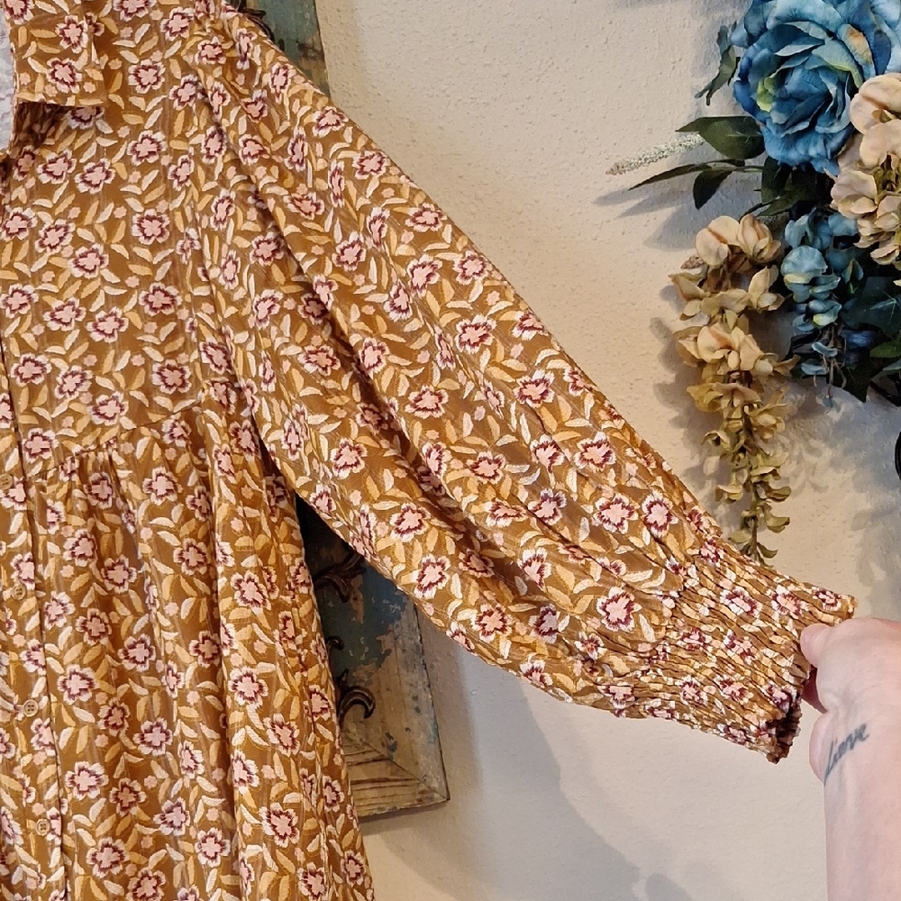 🔥🔥CLEARANCE🔥🔥 Mustard and White Patterned Long Sleeve Dress. Size Small - Picture 6 of 9